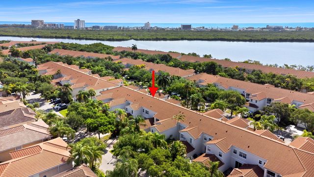 1551 Seagrape Way, Hollywood, FL 33019