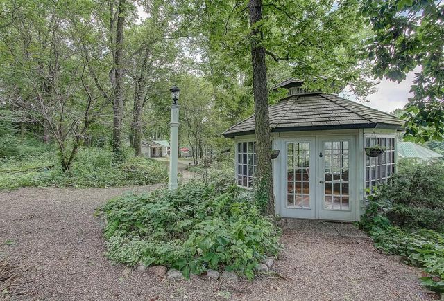 5525 Portage Road, Madison, WI 53704