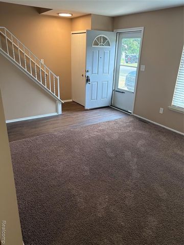 8461 Forrest Drive, Canton, MI 48187
