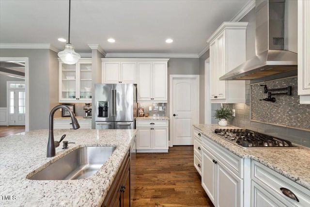 1900 Offside Court, Fuquay Varina, NC 27526