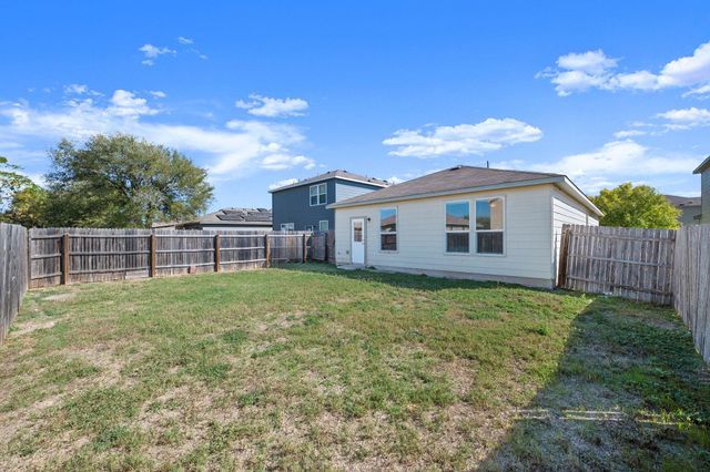 5704 Levenwood LN, Austin, TX 78724