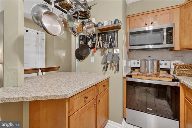41021 COOPERS PL, Holland, PA 18966