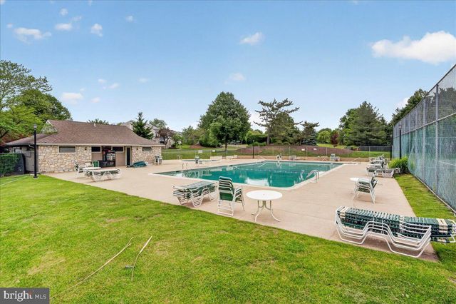 41021 COOPERS PL, Holland, PA 18966