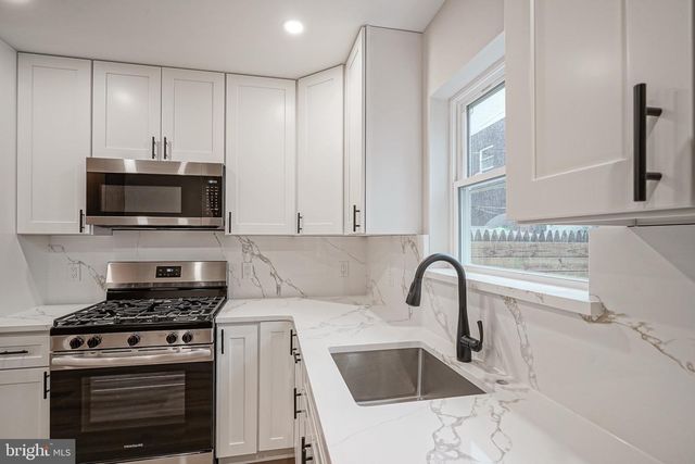 1518 S CAPITOL ST, Philadelphia, PA 19146
