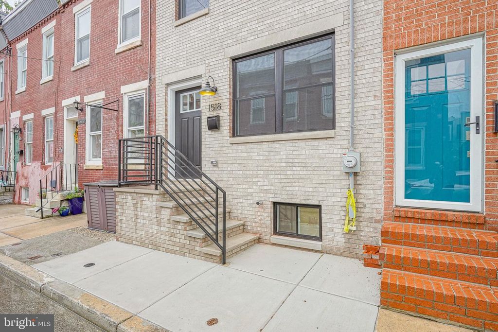 1518 S CAPITOL ST, Philadelphia, PA 19146 — photo 2
