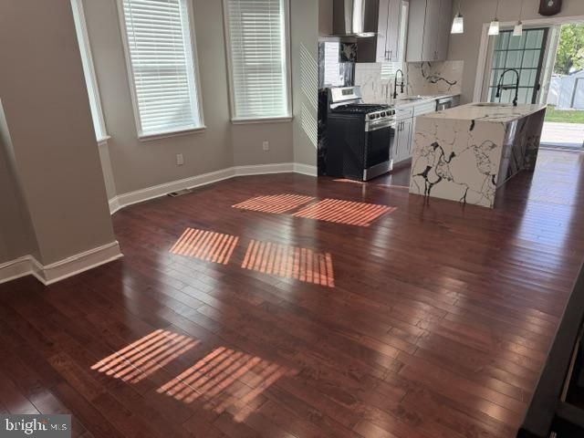 320 S 6TH ST, Darby, PA 19023
