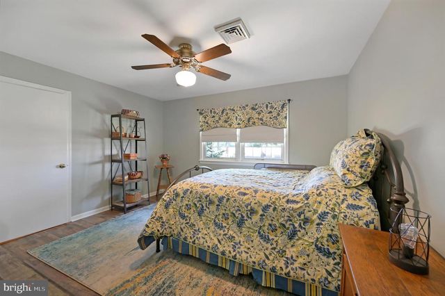 29455 W LINE RD, Delmar, MD 21875