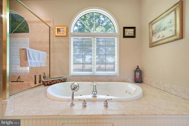 29455 W LINE RD, Delmar, MD 21875