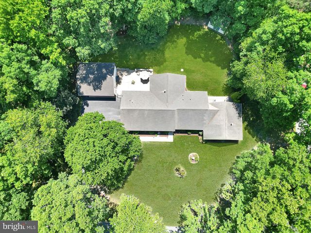 29455 W LINE RD, Delmar, MD 21875