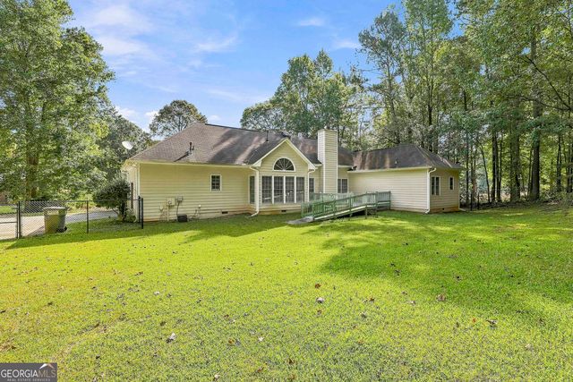 255 Weeping Willow Way, Tyrone, GA 30290