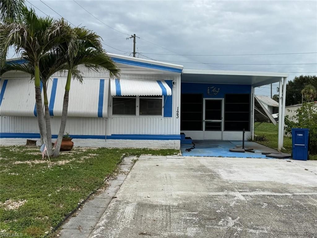 123 Torch LN, North Fort Myers, FL 33917