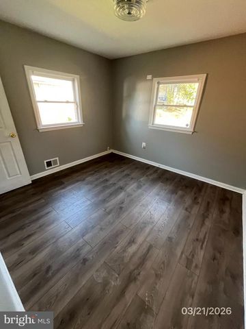 735 CAPITOL HEIGHTS BLVD, Capitol Heights, MD 20743