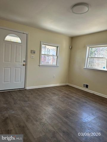 735 CAPITOL HEIGHTS BLVD, Capitol Heights, MD 20743