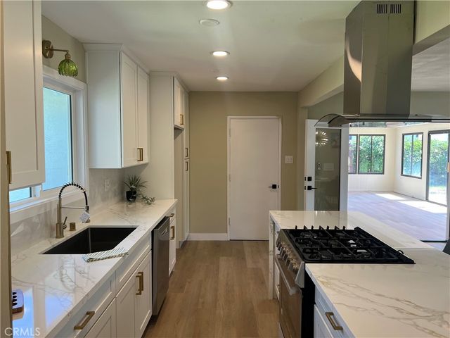 138 Elizabeth Lane, Upland, CA 91786