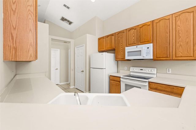 3145 STONEHURST CIRCLE, Kissimmee, FL 34741