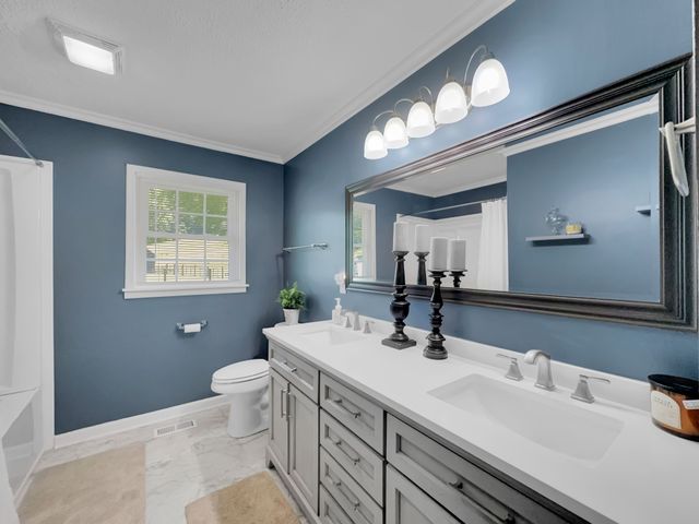 1358 Dry Branch Rd, Dixon Springs, TN 37057
