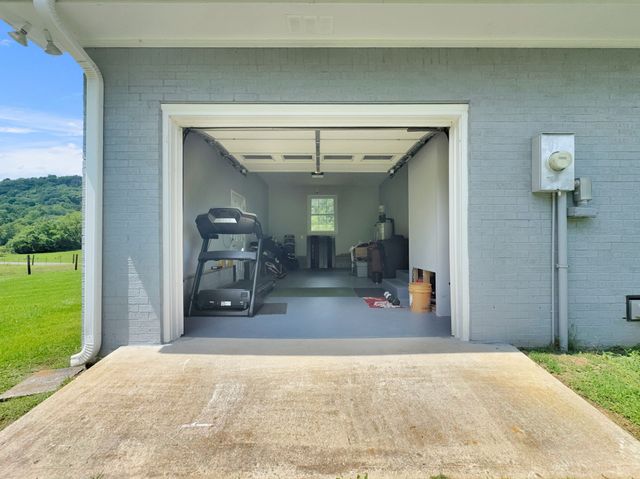 1358 Dry Branch Rd, Dixon Springs, TN 37057