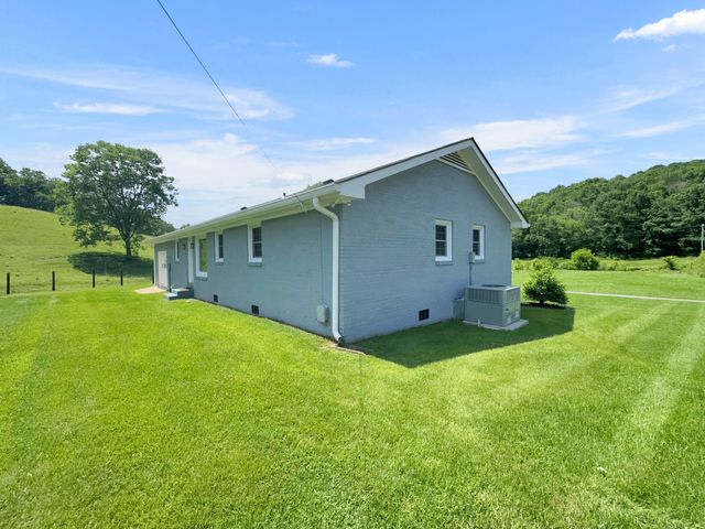 1358 Dry Branch Rd, Dixon Springs, TN 37057