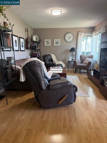 2501 MacArthur Ave, San Pablo, CA 94806