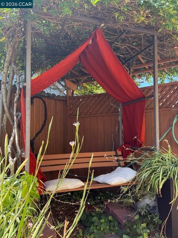 2501 MacArthur Ave, San Pablo, CA 94806