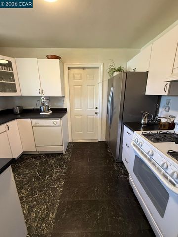 2501 MacArthur Ave, San Pablo, CA 94806