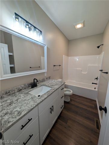 385 Thorn Way, Doylestown, OH 44230