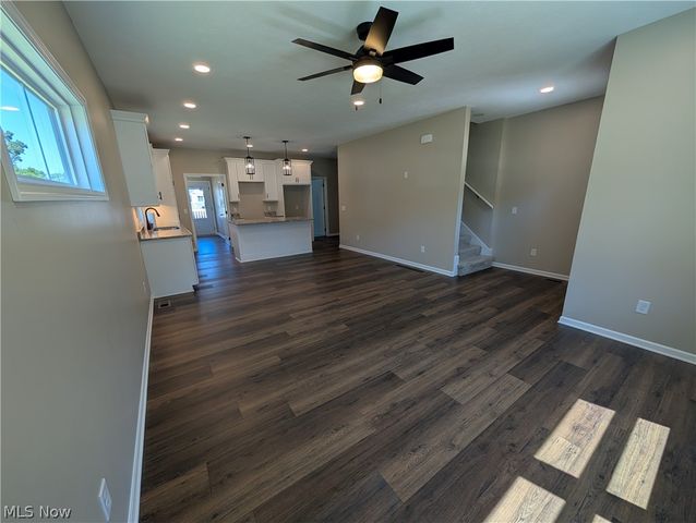 385 Thorn Way, Doylestown, OH 44230