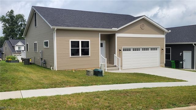 385 Thorn Way, Doylestown, OH 44230
