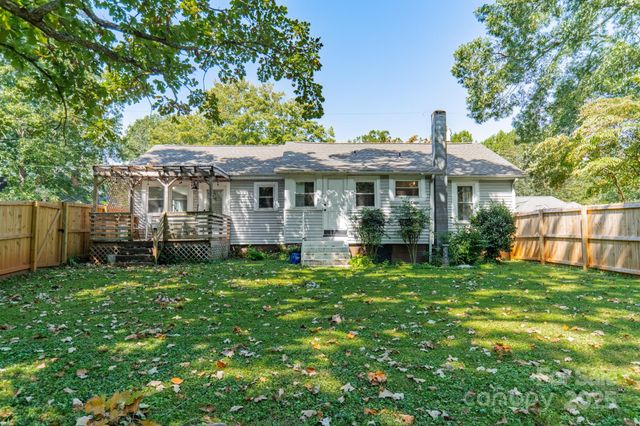 316 E Church Street, Troutman, NC 28166