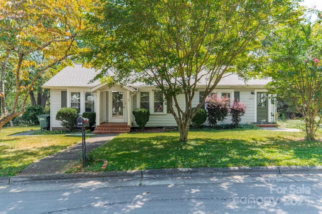 316 E Church Street, Troutman, NC 28166