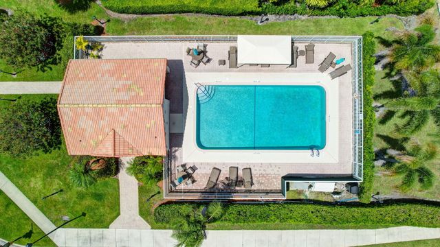 6306 Brava Way, Boca Raton, FL 33433