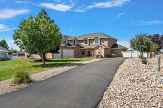 18227 Southlake Cir, Caldwell, ID 83607