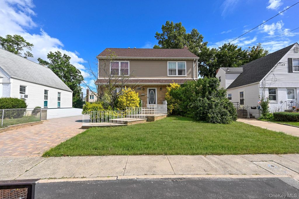 151 Nassau Boulevard, West Hempstead, NY 11552 — exterior