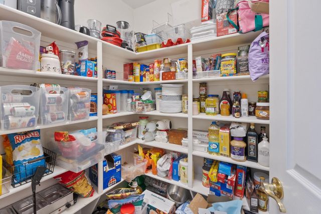 2920 Aspen Glow Lane, Redding, CA 96001