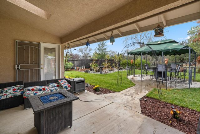 2920 Aspen Glow Lane, Redding, CA 96001