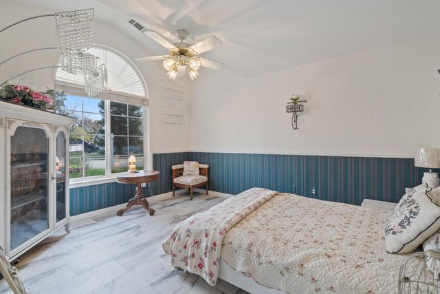 2920 Aspen Glow Lane, Redding, CA 96001