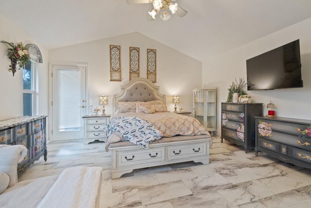 2920 Aspen Glow Lane, Redding, CA 96001