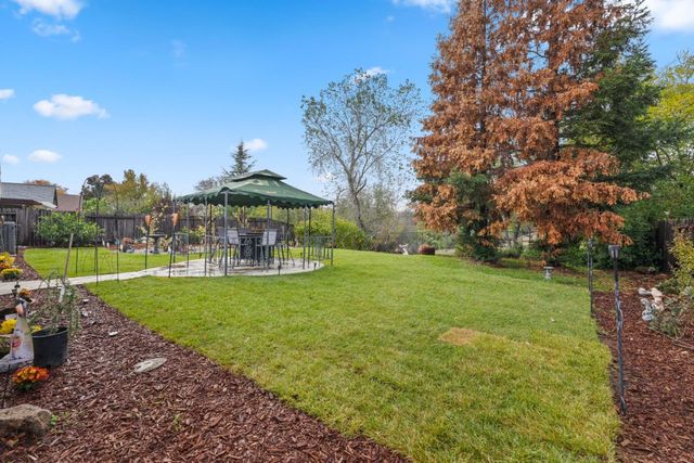 2920 Aspen Glow Lane, Redding, CA 96001