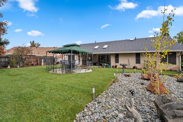 2920 Aspen Glow Lane, Redding, CA 96001