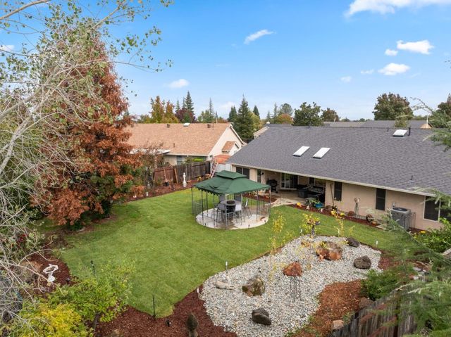 2920 Aspen Glow Lane, Redding, CA 96001