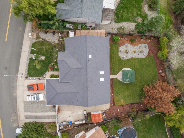 2920 Aspen Glow Lane, Redding, CA 96001