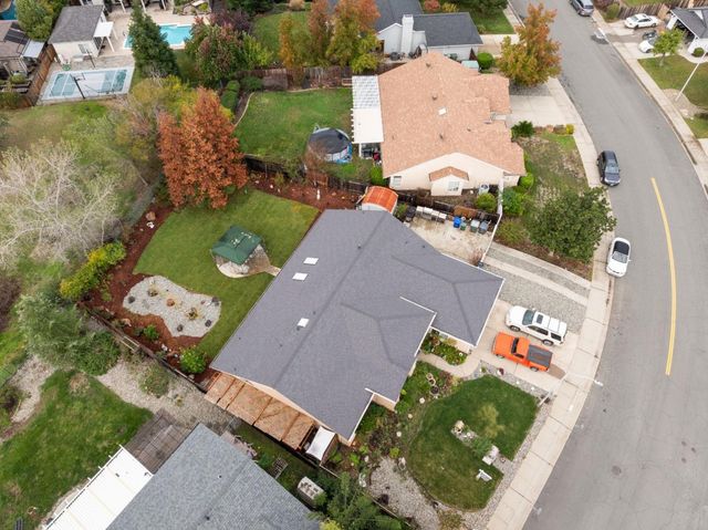 2920 Aspen Glow Lane, Redding, CA 96001