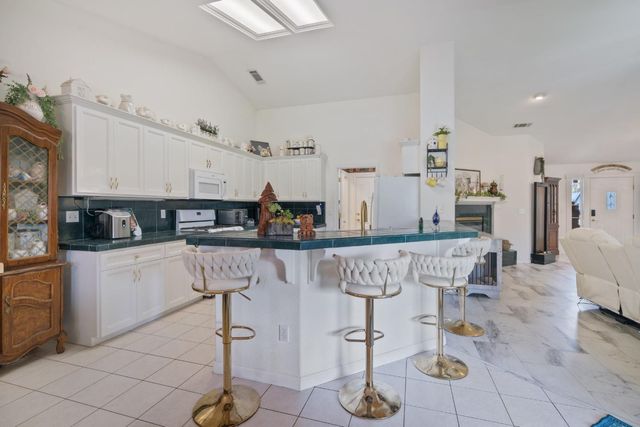 2920 Aspen Glow Lane, Redding, CA 96001