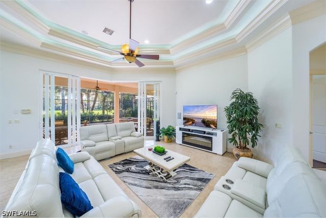 3124 Strada Bella CT, Naples, FL 34119