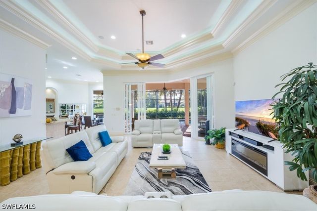 3124 Strada Bella CT, Naples, FL 34119