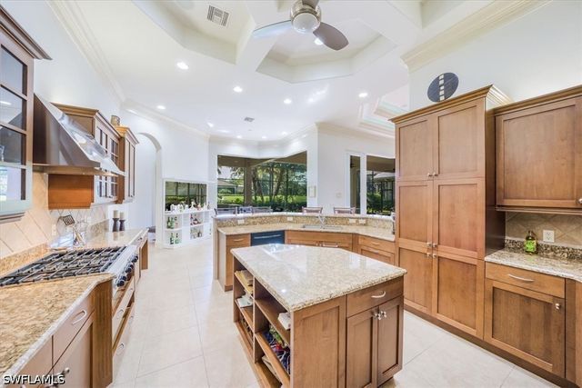 3124 Strada Bella CT, Naples, FL 34119