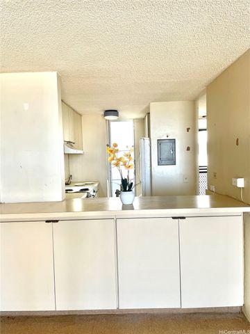 647 Kunawai Lane A308, Honolulu, HI 96817