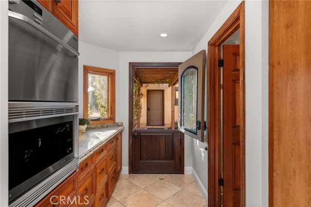 10845 N Meads, Orange, CA 92869