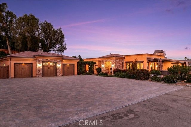 10845 N Meads, Orange, CA 92869