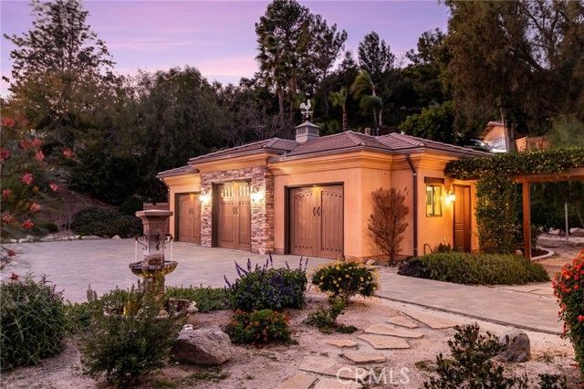 10845 N Meads, Orange, CA 92869